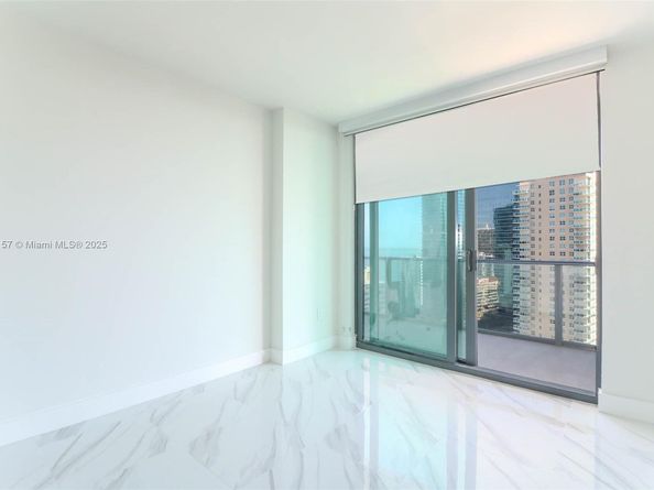 1300 S miami 2706, Miami FL 33130