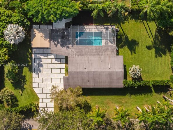 7880 SW 132nd St, Pinecrest FL 33156