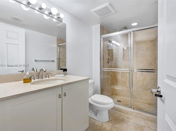 3232 SW 22nd Ter 301, Miami FL 33145