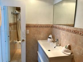 5445 Collins Ave 530, Miami Beach FL 33140