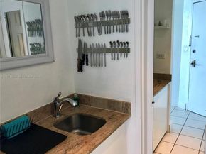 5445 Collins Ave 530, Miami Beach FL 33140