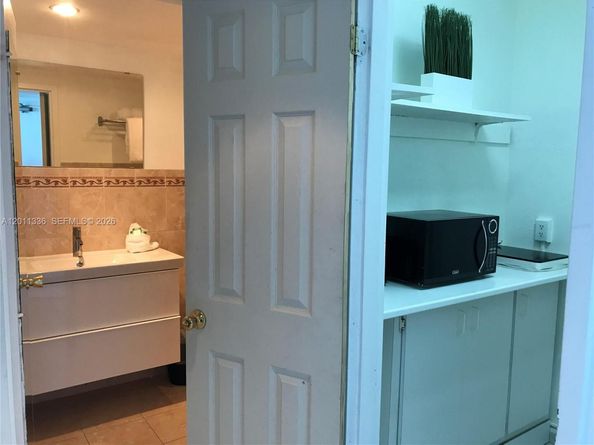 5445 Collins Ave 530, Miami Beach FL 33140
