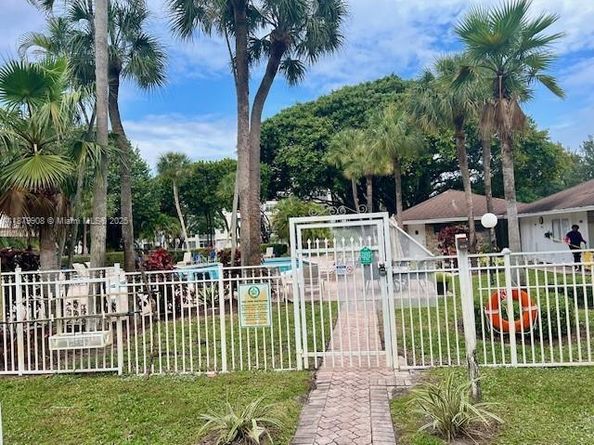 3000 S course dr 501, Pompano Beach FL 33069