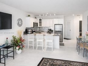 1936 S Ocean Dr 4D, Hallandale Beach FL 33009