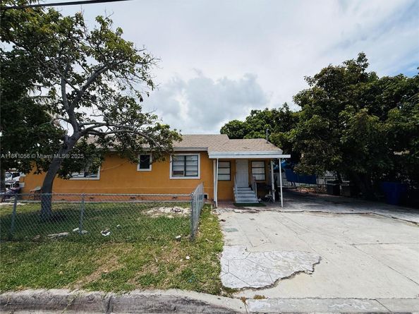 1873 SW 3rd St, Miami FL 33135