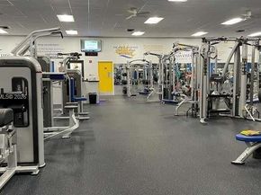 402 Lakeview Dr 201, Weston FL 33326