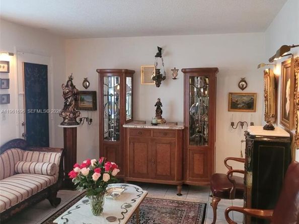 3881 W Flagler St 208, Miami FL 33134