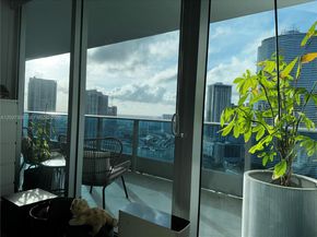 200 Biscayne Boulevar Way 3110, Miami FL 33131