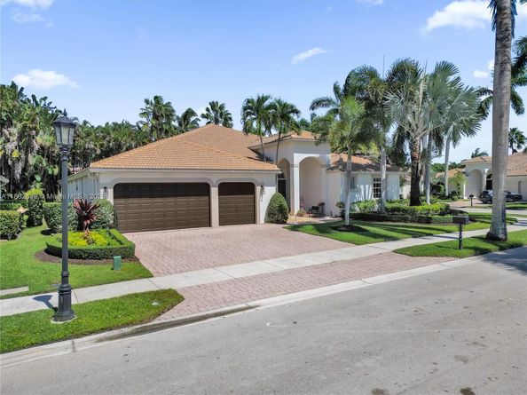 2496 Eagle Run Drive, Weston FL 33327