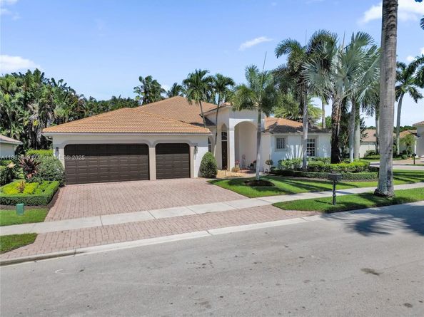 2496 Eagle Run Drive, Weston FL 33327