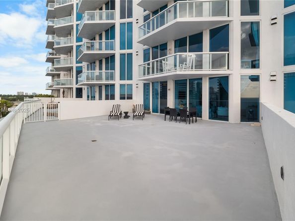 6515 Collins Ave 605, Miami Beach FL 33141