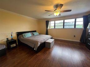 9894 Fairway Cove Ln, Plantation FL 33324