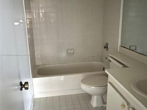 18224 Mediterranean Blvd 517, Hialeah FL 33015