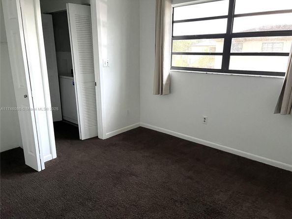 18224 Mediterranean Blvd 517, Hialeah FL 33015