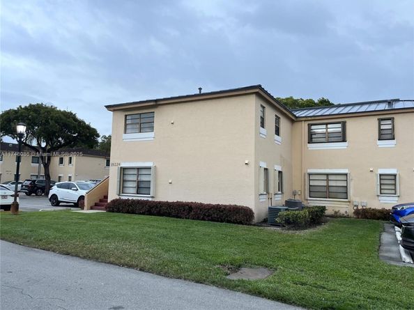 18224 Mediterranean Blvd 517, Hialeah FL 33015