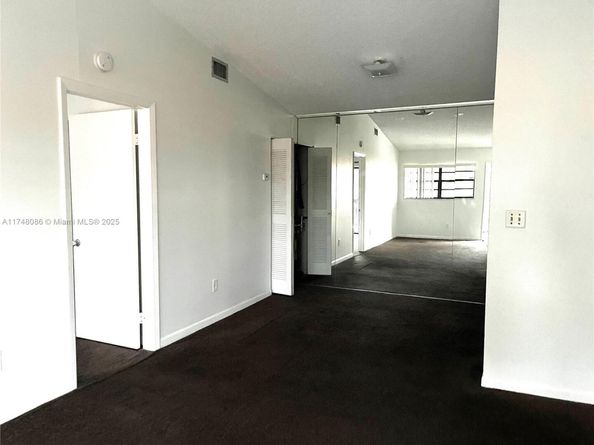 18224 Mediterranean Blvd 517, Hialeah FL 33015