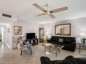 5300 Washington St U405, Hollywood FL 33021