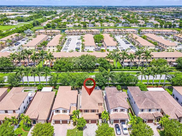674 SE 33rd Ter, Homestead FL 33033