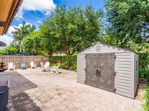 674 SE 33rd Ter, Homestead FL 33033