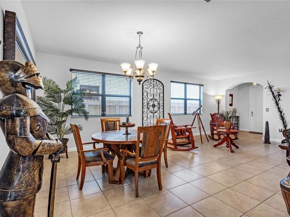 674 SE 33rd Ter, Homestead FL 33033