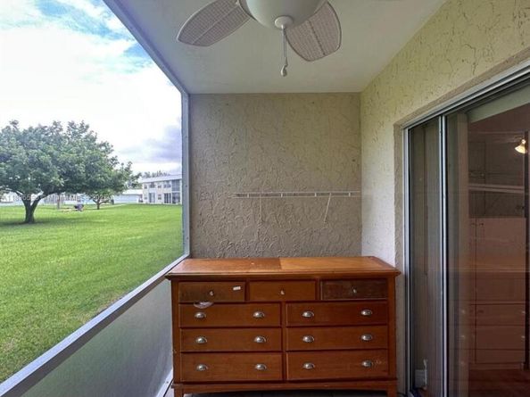 9848 Marina Blvd 811, Boca Raton FL 33428