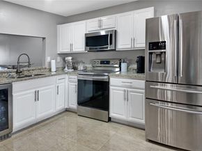 6353 NW 190th Ter, Hialeah FL 33015