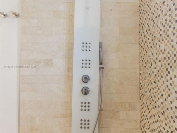 1558 Sunset Way, Weston FL 33327