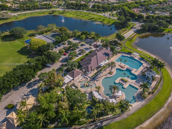 1558 Sunset Way, Weston FL 33327