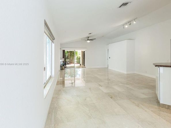 1558 Sunset Way, Weston FL 33327