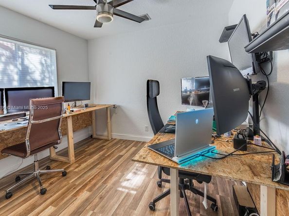 1558 Sunset Way, Weston FL 33327