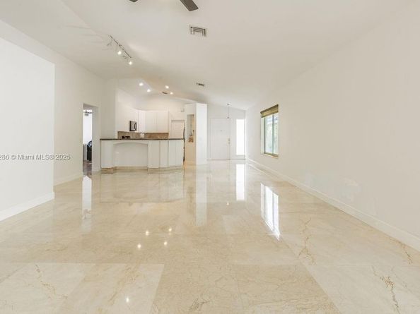 1558 Sunset Way, Weston FL 33327