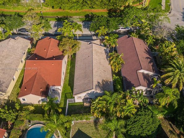 1558 Sunset Way, Weston FL 33327