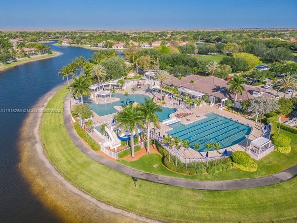 1558 Sunset Way, Weston FL 33327