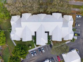 2890 N Oakland Forest Dr 308, Oakland Park FL 33309