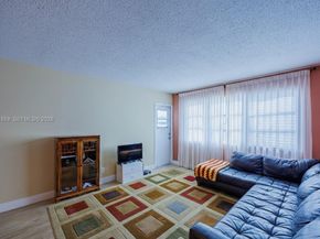 2300 Park Ln 203, Hollywood FL 33021