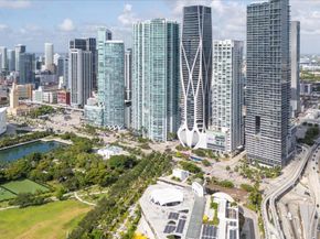 1040 Biscayne Blvd 2904, Miami FL 33132