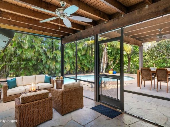 21784 Little Bear Ln, Boca Raton FL 33428