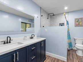 21784 Little Bear Ln, Boca Raton FL 33428