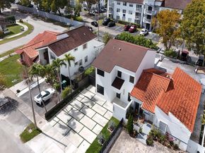 1406 SW 104th Ct, Miami FL 33174