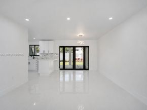 1406 SW 104th Ct, Miami FL 33174