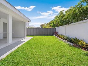 1406 SW 104th Ct, Miami FL 33174