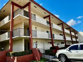 411 S Hollybrook Dr 105, Pembroke Pines FL 33025