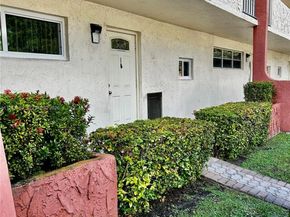 411 S Hollybrook Dr 105, Pembroke Pines FL 33025