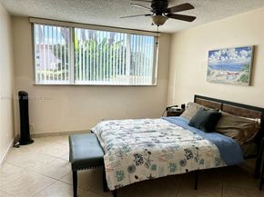 411 S Hollybrook Dr 105, Pembroke Pines FL 33025