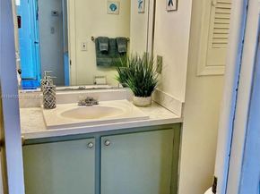 411 S Hollybrook Dr 105, Pembroke Pines FL 33025