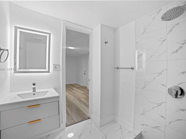 1631 NW 12th Ct, Fort Lauderdale FL 33311