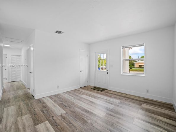 1631 NW 12th Ct, Fort Lauderdale FL 33311