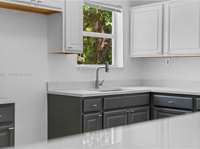 1631 NW 12th Ct, Fort Lauderdale FL 33311