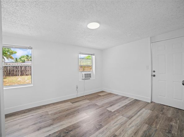 1631 NW 12th Ct, Fort Lauderdale FL 33311