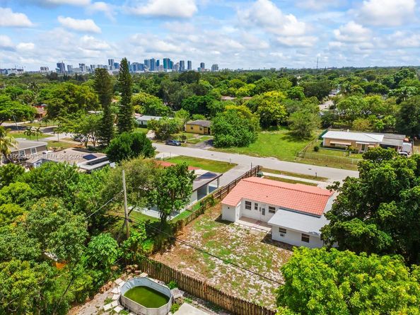 1631 NW 12th Ct, Fort Lauderdale FL 33311